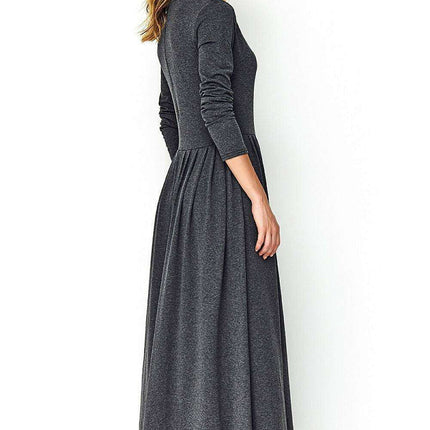 Chic Pleated Turtleneck Midi Dress for Effortless Elegance - Très Elite