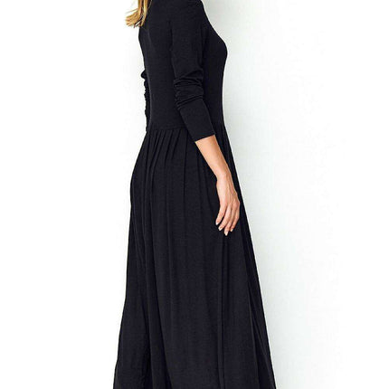 Chic Pleated Turtleneck Midi Dress for Effortless Elegance - Très Elite