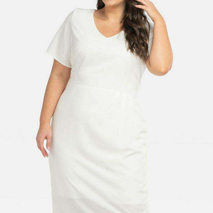 Chic Plus Size V-Neck Dress for Every Occasion