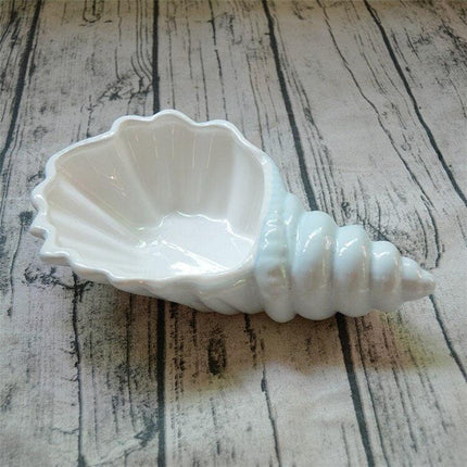 Chic Porcelain Conch Plate Set - A Must-Have for Elegant Dining - Très Elite