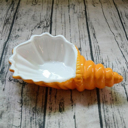Chic Porcelain Conch Plate Set - A Must-Have for Elegant Dining - Très Elite