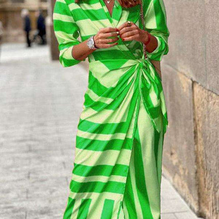 Chic Printed Lantern Sleeve Midi Dress with Tie Slit Detail