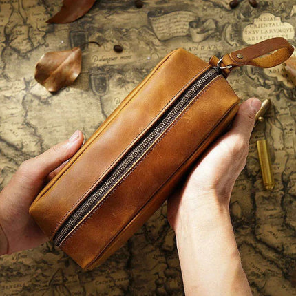 Chic Retro Leather Zippered Pen Holder - Perfect for Students and Collectors - Très Elite