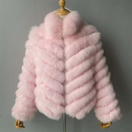 Chic Reversible Fox Fur Coat - Your Must-Have Winter Fashion Statement - Très Elite