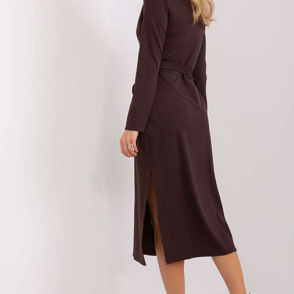 Chic Ribbed Daydress with Alluring Heart Neckline and Stylish Accents - Très Elite