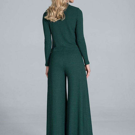 Chic Ribbed Knit Collared Zip Top - Très Elite