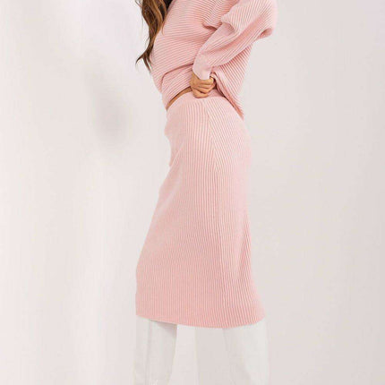 Chic Ribbed Knit Midi Skirt - Très Elite
