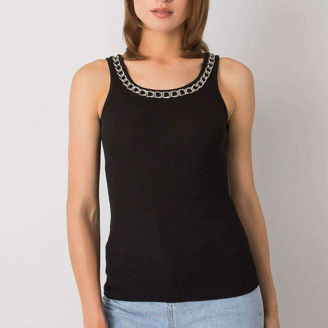 Chic Ribbed Tee with Chain Detail - Très Elite