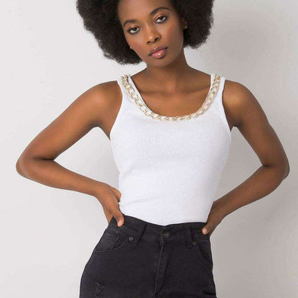 Chic Ribbed Tee with Chain Detail - Très Elite
