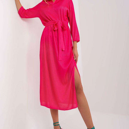 Chic Ribbed V-Neck Midi Dress with Adjustable Waist Detail - Très Elite