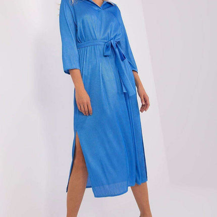 Chic Ribbed V-Neck Midi Dress with Adjustable Waist Detail - Très Elite