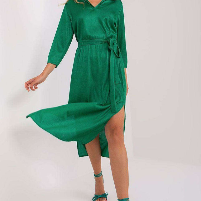 Chic Ribbed V-Neck Midi Dress with Adjustable Waist Detail