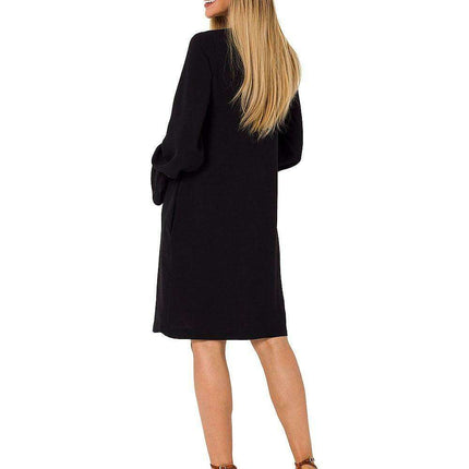 Chic Ruffle Sleeve Daydress with Unique Motif - Très Elite