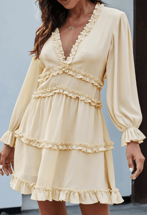 Chic Ruffle V Neck Dress with Open Back for All-Day Elegance - Très Elite