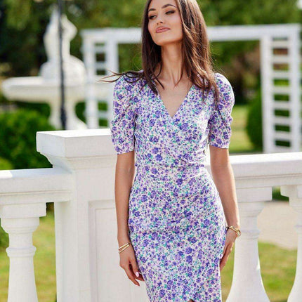 Chic Ruffled Sleeve Cocktail Dress with Modern Envelope Neckline - Très Elite