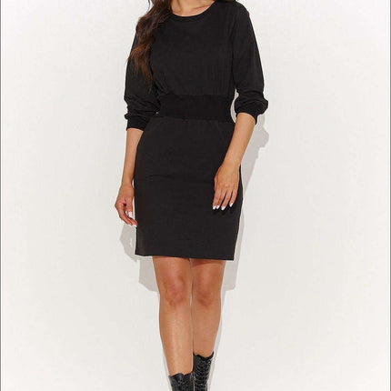 Chic Sand & Black Sleeveless Dress for Effortless Style - Très Elite