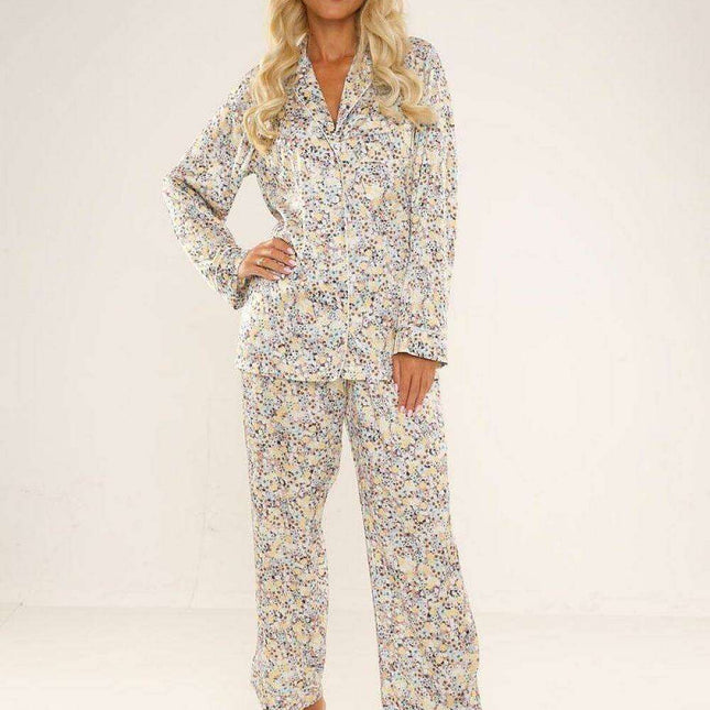 Chic Satin Lounge Set for Women with Stylish Collar and Modern Print