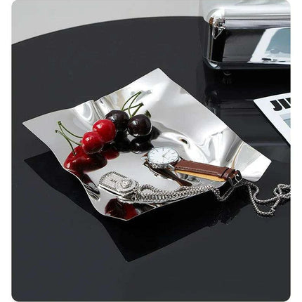 Chic Scandinavian Stainless Steel Tray - Ideal for Jewelry and Fruit Display - Très Elite