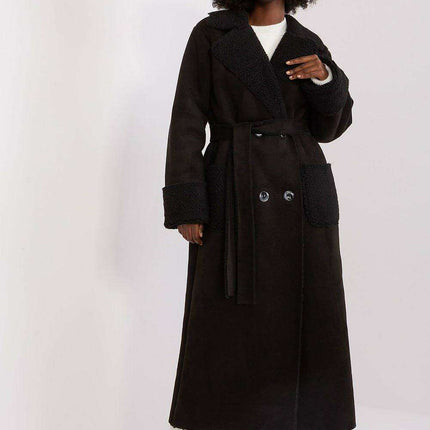 Chic Sheepskin Winter Coat for Effortless Elegance - Très Elite