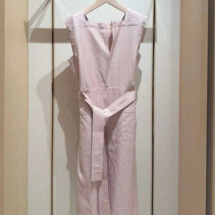 Chic Sleeveless Linen Summer Dress with Elegant Long Skirt and Waist Detail