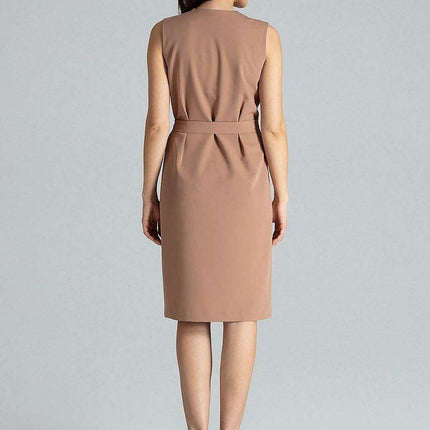 Chic Sleeveless Midi Dress with Luxe Gold Belt - Très Elite