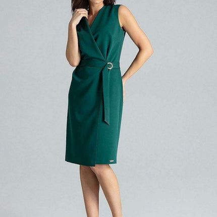 Chic Sleeveless Midi Dress with Luxe Gold Belt - Très Elite