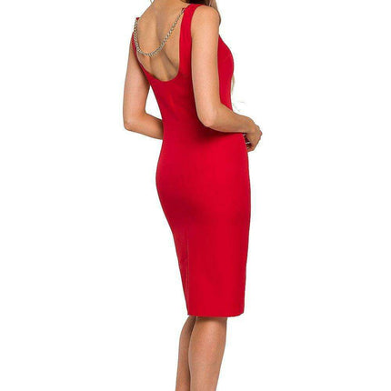 Chic Sleeveless Pencil Dress with Eye-Catching Chain-Back Detail - Très Elite