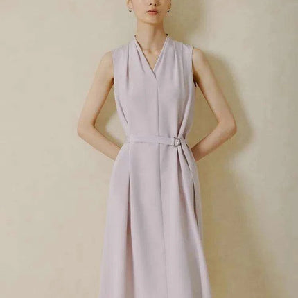 Chic Sleeveless Silk V-Neck Dress with Pleated Waistband Design..