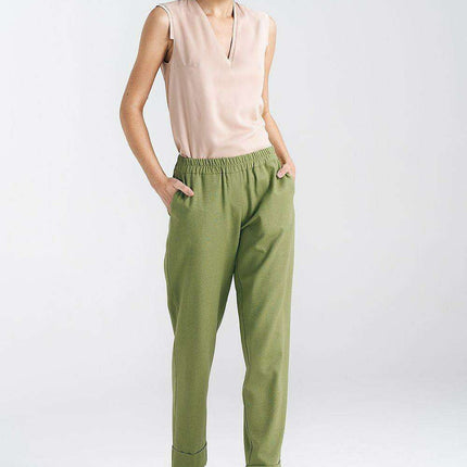 Chic Sleeveless Viscose Blouse With Pleated Details - Très Elite