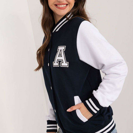 Chic Snap Button Sweatshirt for Active Women - Très Elite