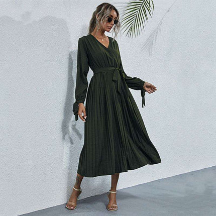 Chic Solid Color V-Neck Dress with Petal Sleeves - Essential for Women's Wardrobe - Très Elite