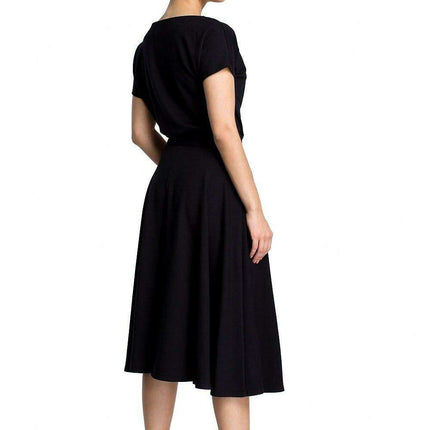 Chic Sophistication Day Dress Line - Très Elite