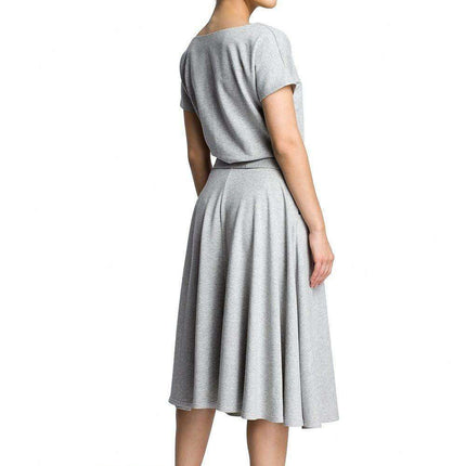 Chic Sophistication Day Dress Line - Très Elite