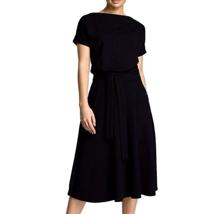 Chic Sophistication Day Dress Line - Très Elite