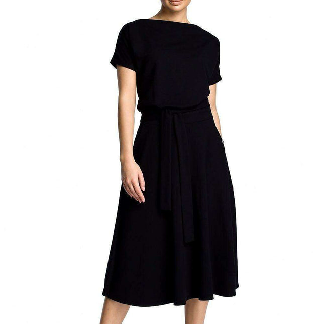 Chic Sophistication Day Dress Line - Très Elite