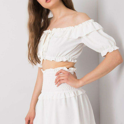 Chic Spanish-Style Tie-Front Top - Très Elite