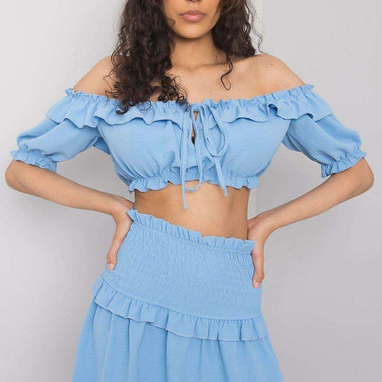 Chic Spanish-Style Tie-Front Top - Très Elite