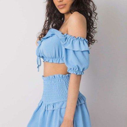 Chic Spanish-Style Tie-Front Top - Très Elite