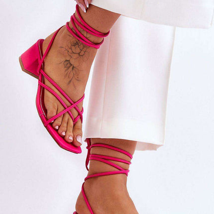 Chic Strappy Sandals - Model 180122 - Très Elite