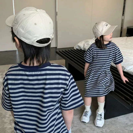 Chic Striped Family Matching Outfits for Parents and Kids in Trendy Korean Style - Très Elite