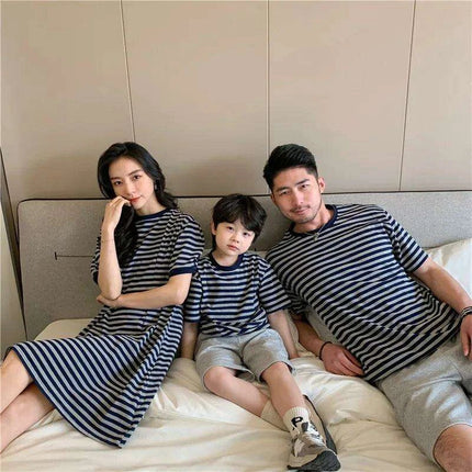 Chic Striped Family Matching Outfits for Parents and Kids in Trendy Korean Style - Très Elite
