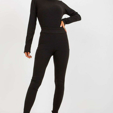 Chic Striped High-Waisted Leggings for Modern Style - Très Elite
