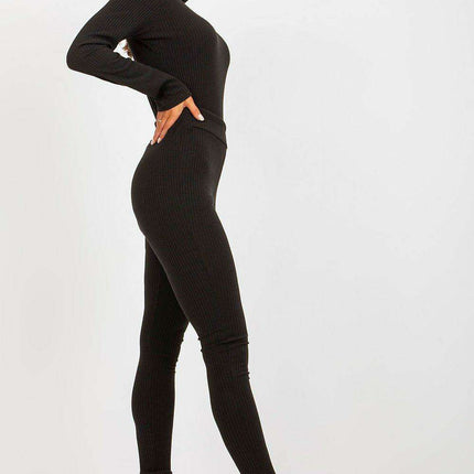Chic Striped High-Waisted Leggings for Modern Style - Très Elite