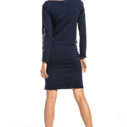 Chic Striped Sleeve Knit Pullover - Effortless Casual Elegance - Très Elite