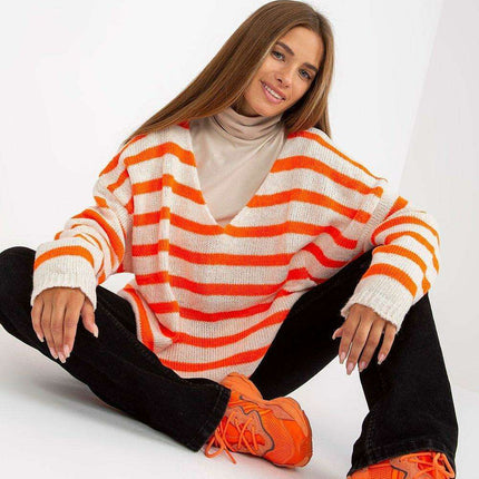 Chic Striped V-Neck Sweater for Women - Très Elite