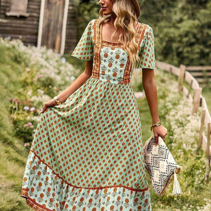 Chic Summer Bohemian Midi Dress with Square Neck - Très Elite