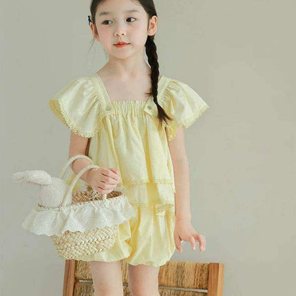 Chic Summer Lace Top and Shorts Set for Girls - Fashionable Casual Outfit - Très Elite