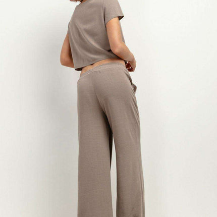 Chic Summer-Ready Wide-Leg Linen Pants for Modern Women - Très Elite