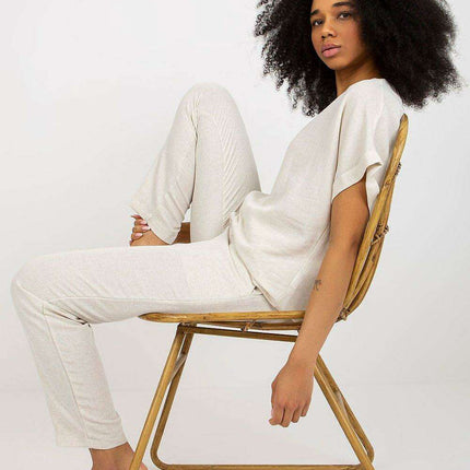Chic Summer Set Parisian Blouse and Tailored Pants - Très Elite