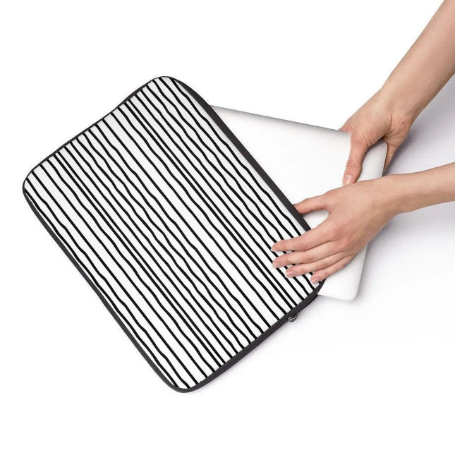 Chic Tech Shield: Maison d'Elite Laptop Sleeves